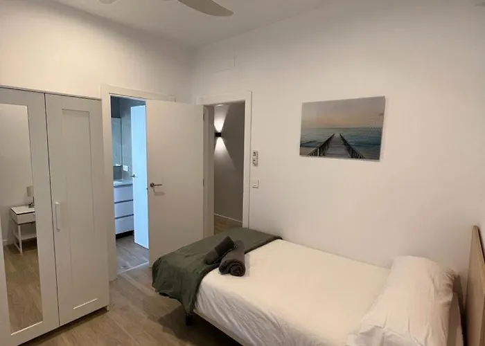 Artes 8 - 2 Double & 2 Baths Valencia